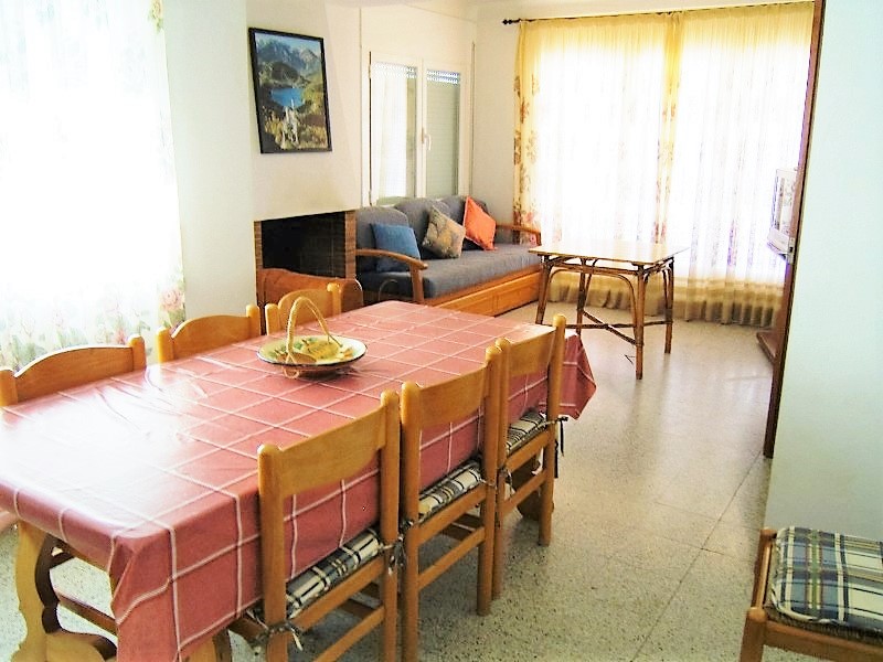 Additional photograph of 3 Bed Villa 50m from the beach, Estartit (Sleeps 6 to 8)
