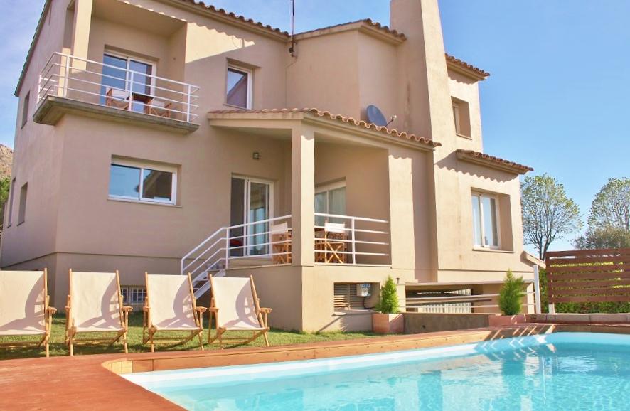 3 Bedroom Holiday Villa in Torroella
