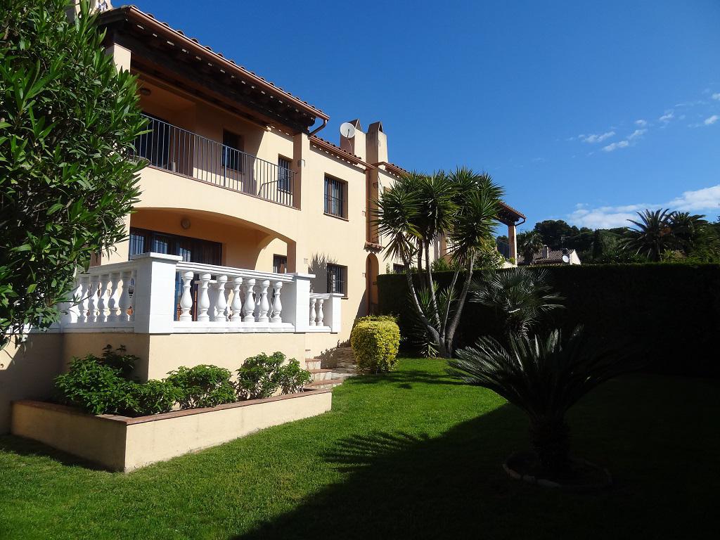 3 Bedroom Holiday Villa in Torre Vella